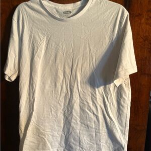 Old Navy White Short Sleeve Tee